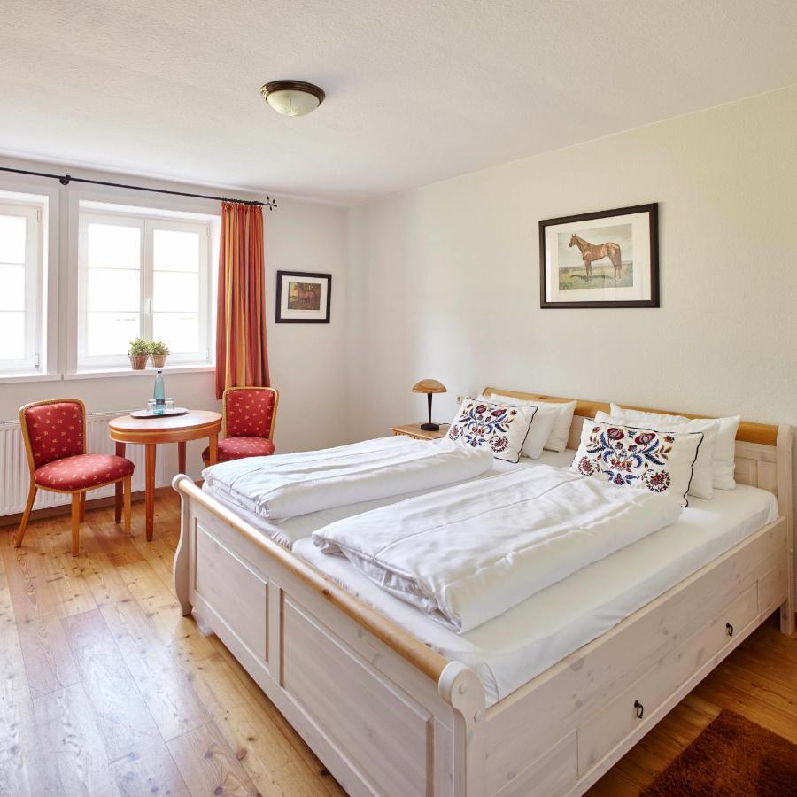 Hotel Hof Tuetsberg Биспинген Экстерьер фото